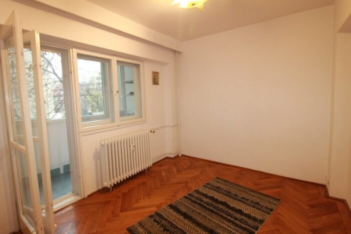 Universitate Inchiriere apartament 3 camere Semimobilat bloc 1980