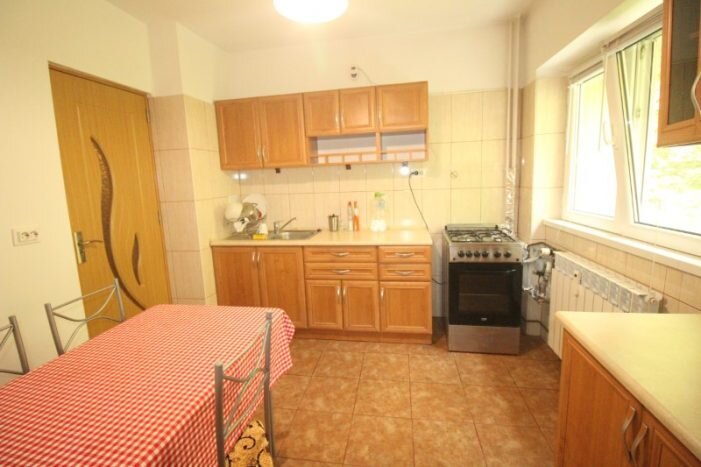 Universitate Inchiriere apartament 3 camere Semimobilat bloc 1980