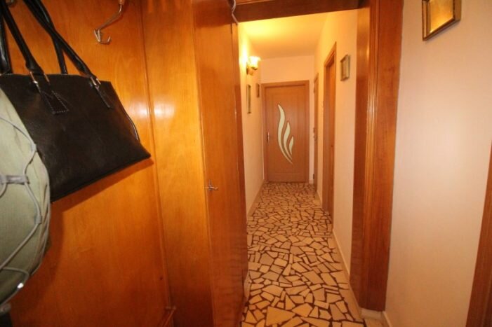 Universitate Inchiriere apartament 3 camere Semimobilat bloc 1980