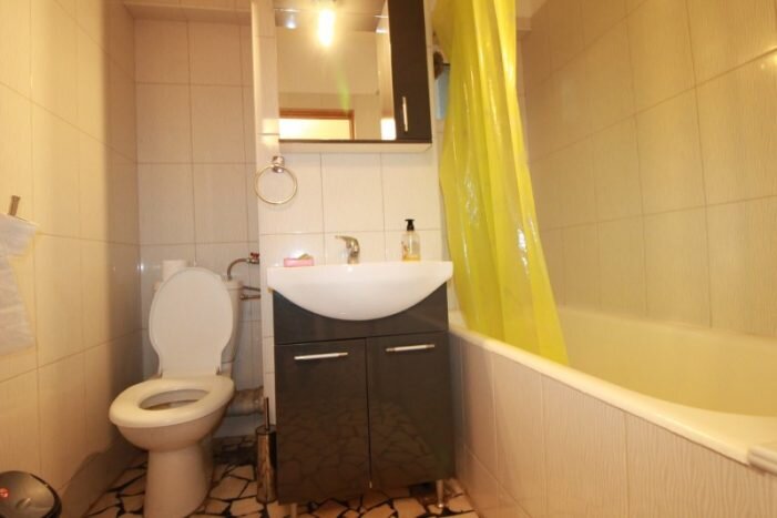 Universitate Inchiriere apartament 3 camere Semimobilat bloc 1980